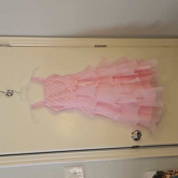 RICHIE HOUSE Pink Lattice Pearl Cascade Ruffle Chiffon Tie Back Party Dress - Picture 2 of 8